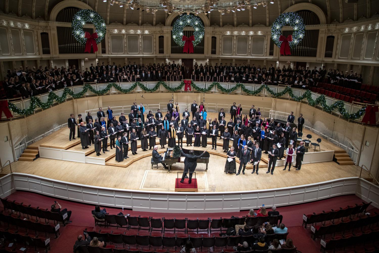<a href='http://z1uh2.goudounet.com'>全球十大赌钱排行app</a>合唱团在芝加哥交响音乐厅演出.